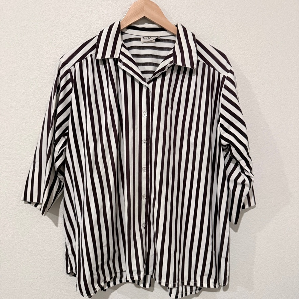 Boutique Oversized Boxy Bold Striped Button Down Coastal Minimalist Resort Retro